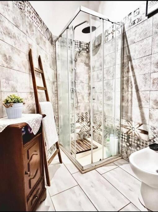 Casa Torino Noe - Graziosa Suite Vicino Al Centro Bagian luar foto